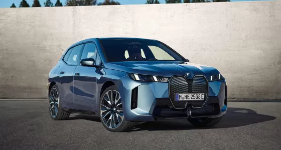 BMW iX M70 XDrive