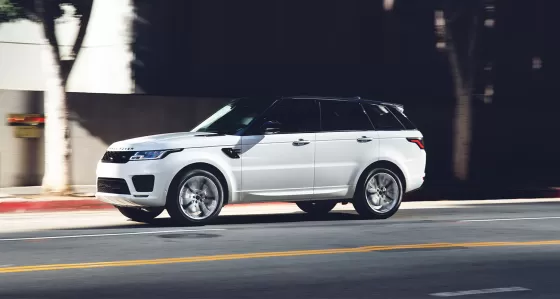 Land Rover Range Rover P400e