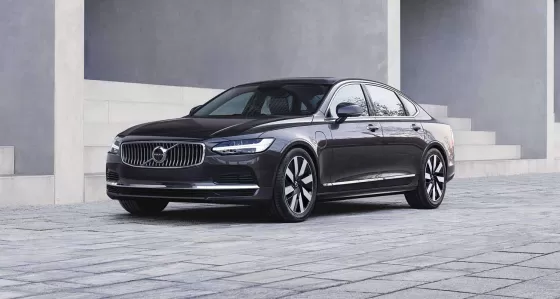 Volvo S90 Plug-In Hybrid