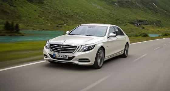 Mercedes-Benz S560e
