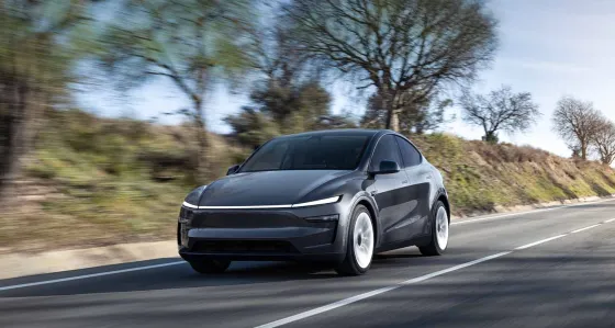 Tesla Tesla Model Y Premium AWD