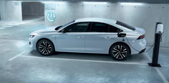 Peugeot 508 Plug-In Hybrid