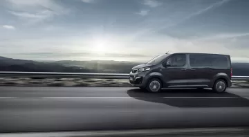 Peugeot e-Traveller