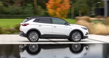 Vauxhall GrandlandX Hybrid Front Wheel