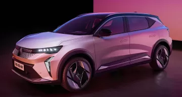 Renault Scenic E-Tech 220hp