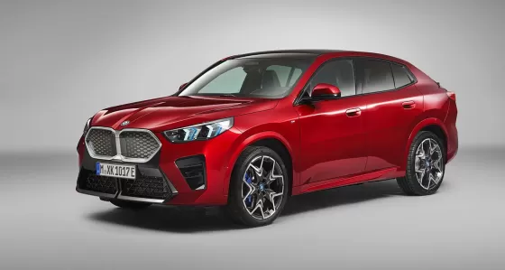 BMW iX2 xDrive30