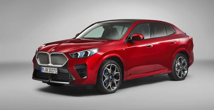 iX2 xDrive30